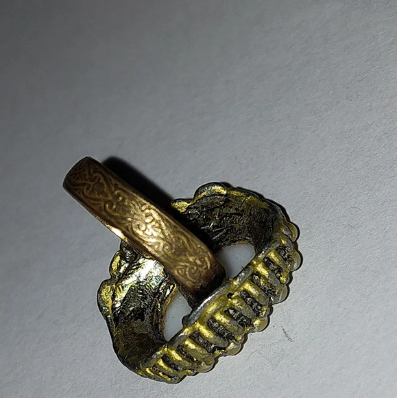 Antique Ring - Picture 4 of 6